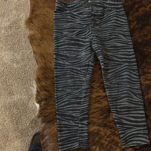 Jessica Simpson Girls Black and Gray Zebra Print Leggings